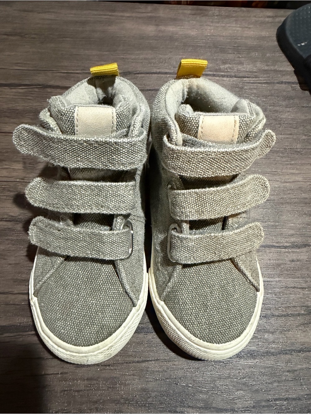 Cat & Jack Toddler High-Top Velcro Sneakers in Light Gray with Yellow Pull Tab